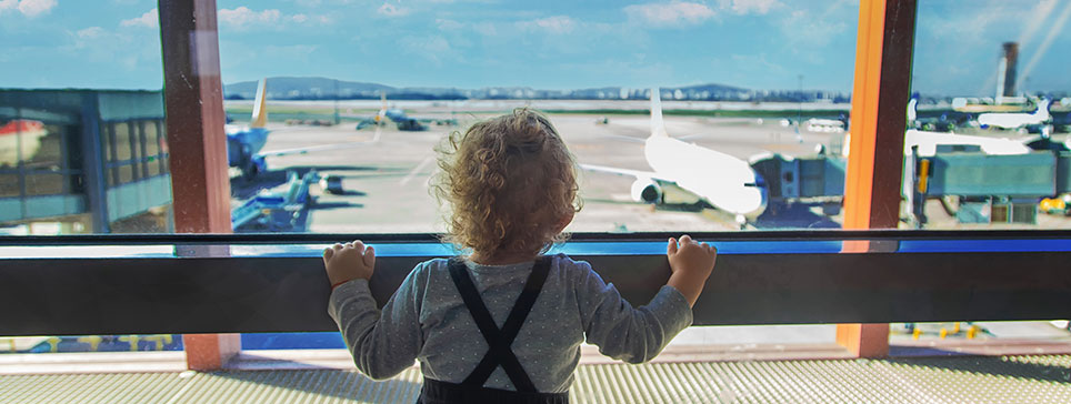 Consejos para viajar con niños y disfrutar del viaje en familia
