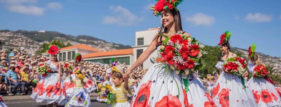 donde viajar en mayo_ Fiesta de la Flor en Islas Madeira